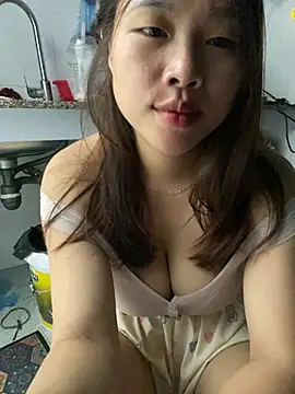 Emxinhka1 stripchat live cam model