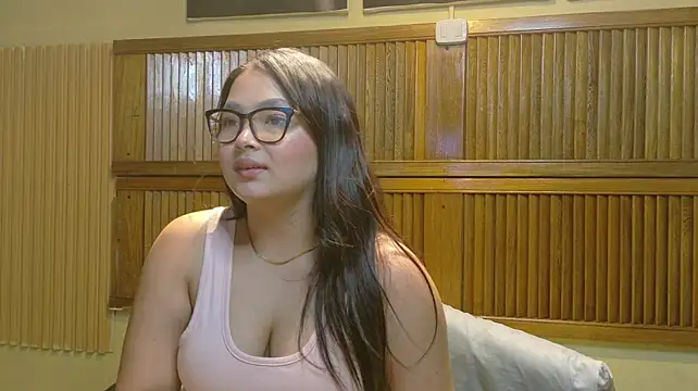 celestewhitess stripchat live cam model