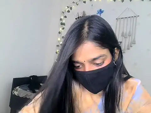 DESI_Siya stripchat live cam model