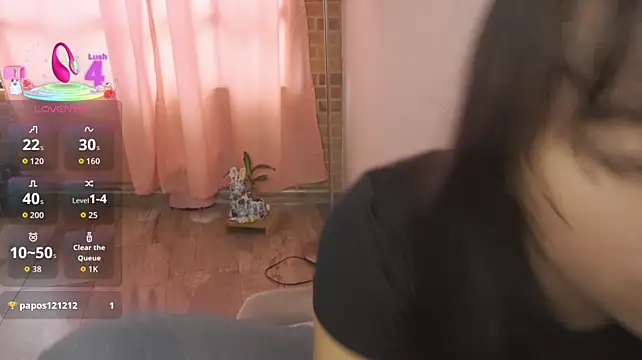 EmmitaGarcia stripchat live cam model