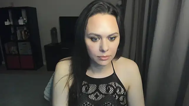 MollyCheiz stripchat live cam model