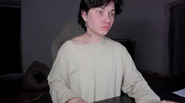 esajukyy stripchat live cam model