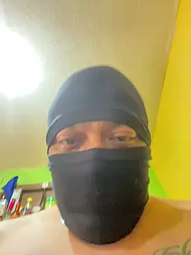khorny5e stripchat live cam model