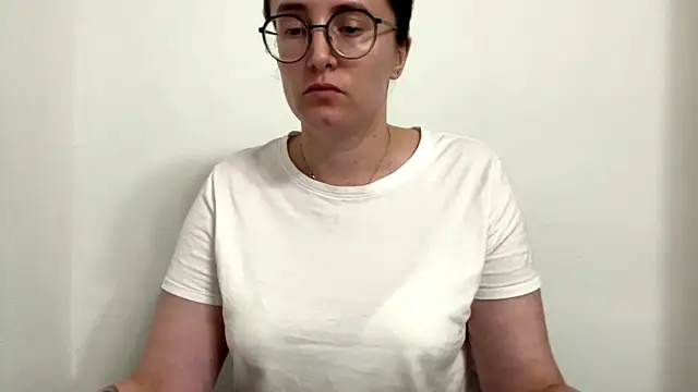 SofiaTease stripchat live cam model
