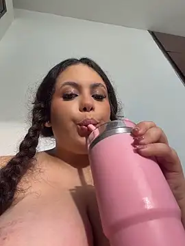 Blair_Curvy stripchat live cam model
