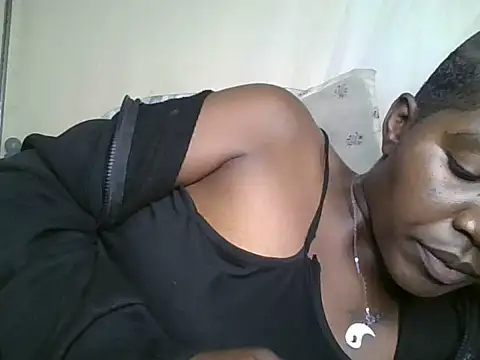 fatpusy002 stripchat live cam model