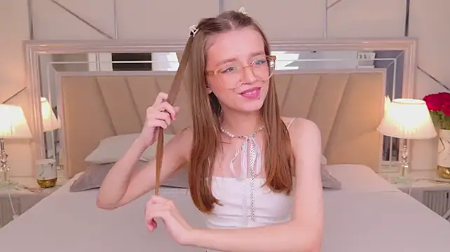 StellaMour stripchat live cam model