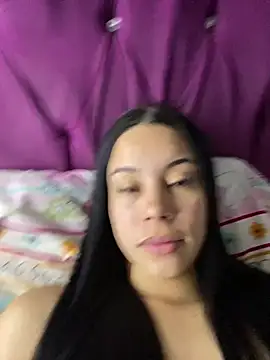 Lesly_Cute_ stripchat live cam model
