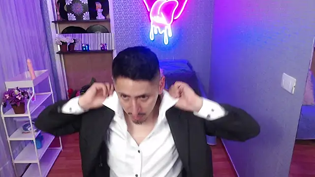 kevin_23_ stripchat live cam model