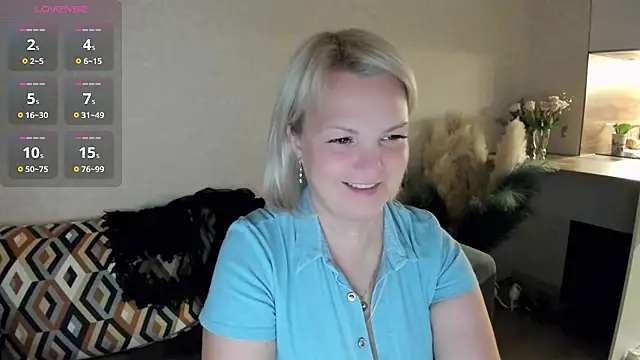 Juarnea_ stripchat live cam model