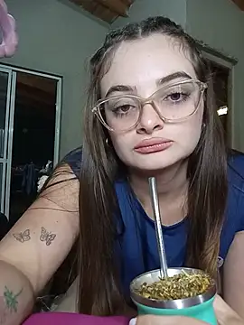 Emmacut stripchat live cam model