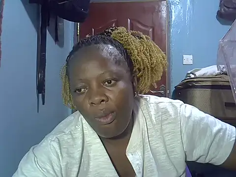Ebonyceline stripchat live cam model