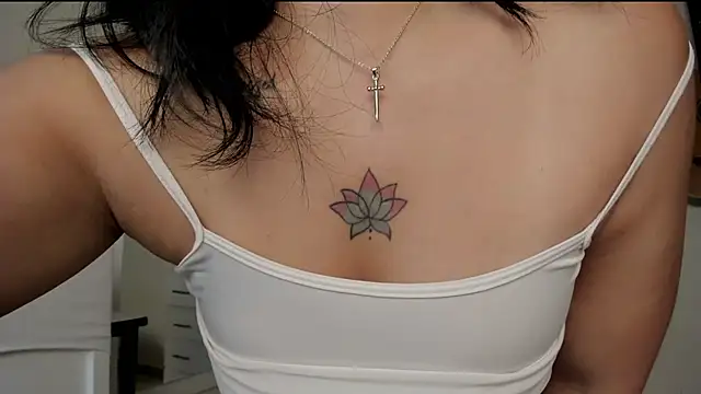 LisaHadwin stripchat live cam model