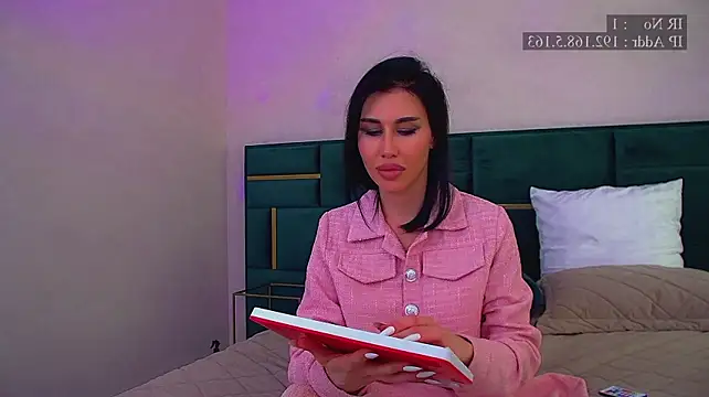 KaylaMous stripchat live cam model