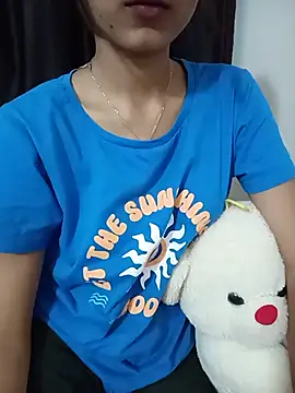 Mavii_singh stripchat live cam model