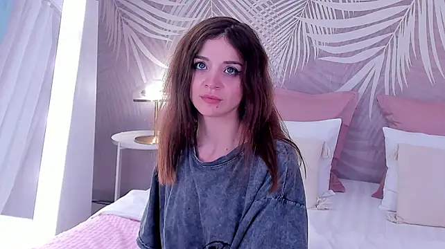 NikkaBush stripchat live cam model