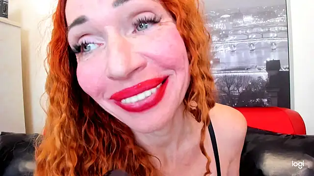 softlysoftlyasbeauty stripchat live cam model