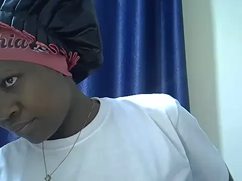 curvyslut20 stripchat live cam model
