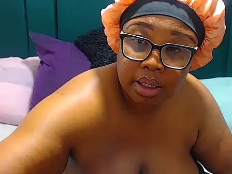 BUSTYTUMIXX23 stripchat live cam model