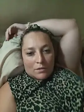 Sexyrondegirl stripchat live cam model