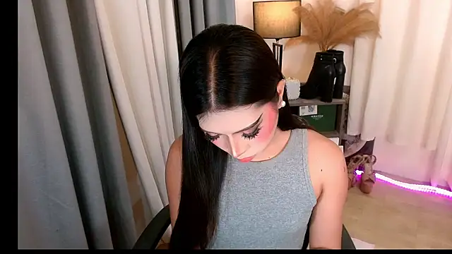 FuckingDolls69 stripchat live cam model