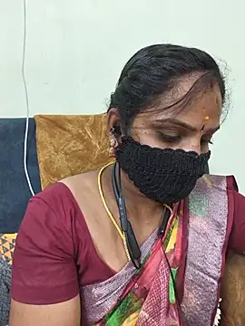 Tamil_Pallavi stripchat live cam model