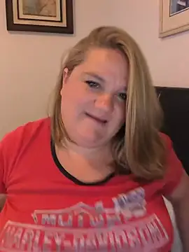 Jonesinjil stripchat live cam model