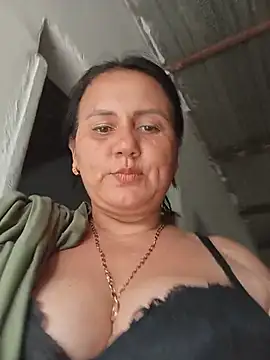 10luby stripchat live cam model