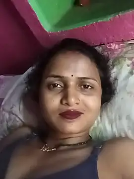 Mahi_902 stripchat live cam model