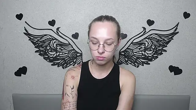 SteshaGlass stripchat live cam model