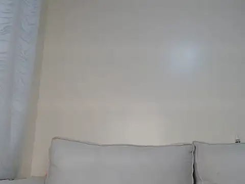 Petite_freakette stripchat live cam model