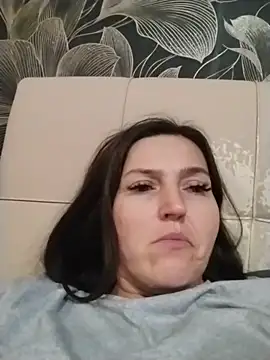SweetyMommy77 stripchat live cam model