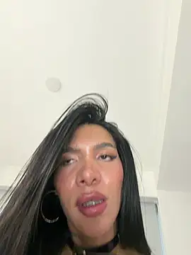 DivaVirtual11_ stripchat live cam model