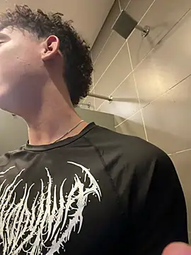 yoursexyjose stripchat live cam model