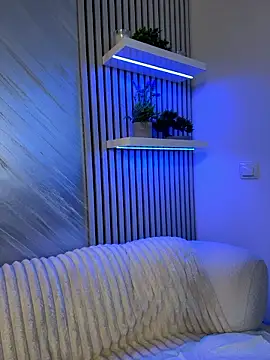 KirstieVegas stripchat live cam model