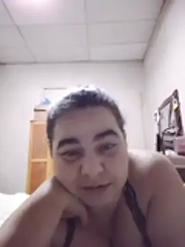 Golositadeamor stripchat live cam model