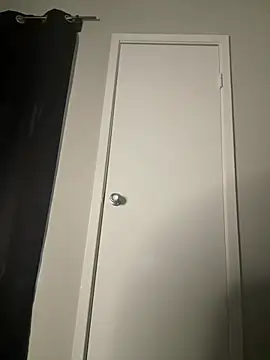 Lickplayofficial stripchat live cam model