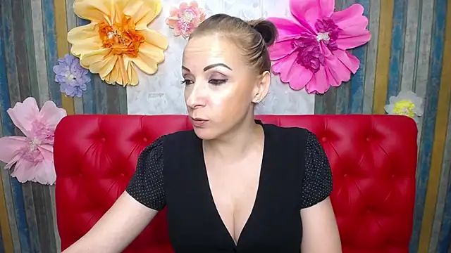 ElizabethSho stripchat live cam model