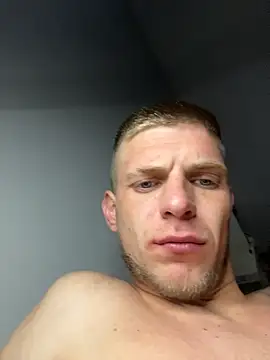 VelvetKingg stripchat live cam model