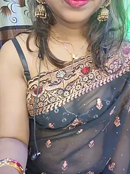 Love_Birds010 stripchat live cam model