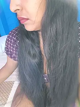 Missdiwani stripchat live cam model