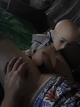 hernyo13 stripchat live cam model