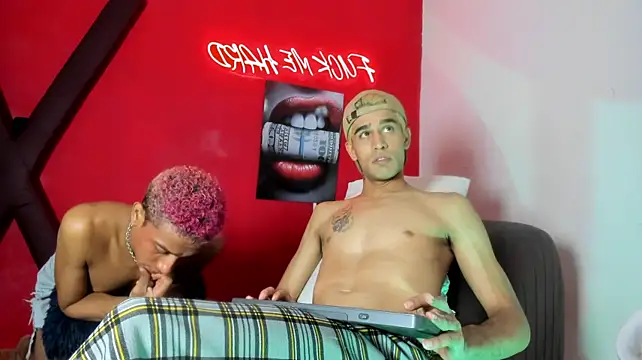 BIG_LOVERS33 stripchat live cam model