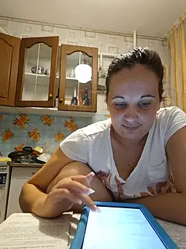 LoryziaCynthia stripchat live cam model