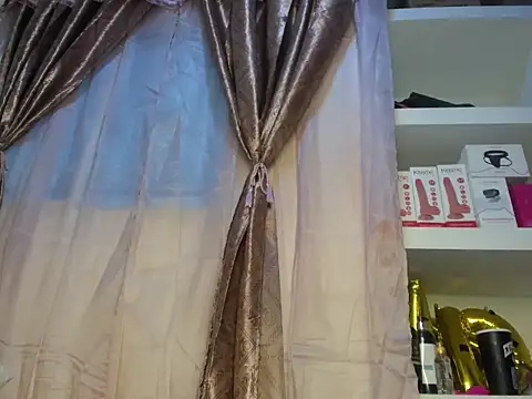 roosalysmitthh stripchat live cam model