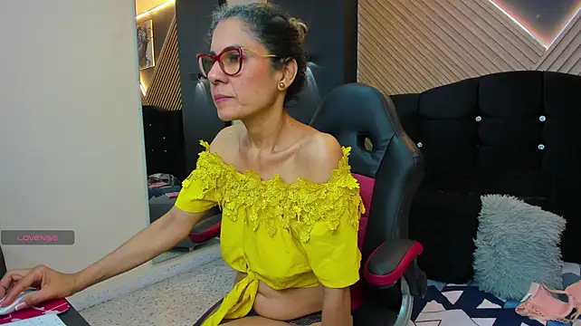 Antonella_Rizzo01 stripchat live cam model