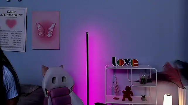 MyaAmstrong stripchat live cam model