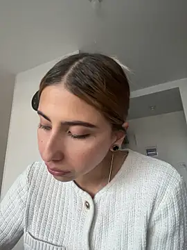 Ameellie stripchat live cam model