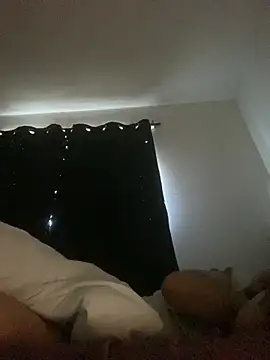 GusanoDelicioso stripchat live cam model