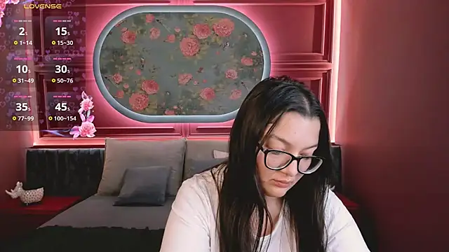 ZarifaBev stripchat live cam model